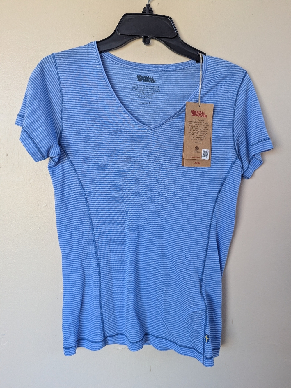 NWT! Fjallraven Abisko Cool T-shirt, Ultramarine/Blue Stripes (SIZE SMALL)